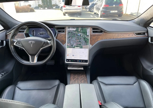 Tesla Model S cena 210000 przebieg: 180000, rok produkcji 2018 z Głubczyce małe 172